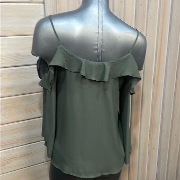 Lush Green Ruffled Relaxed Cold Shoulder Blouse - Picture 3 of 5